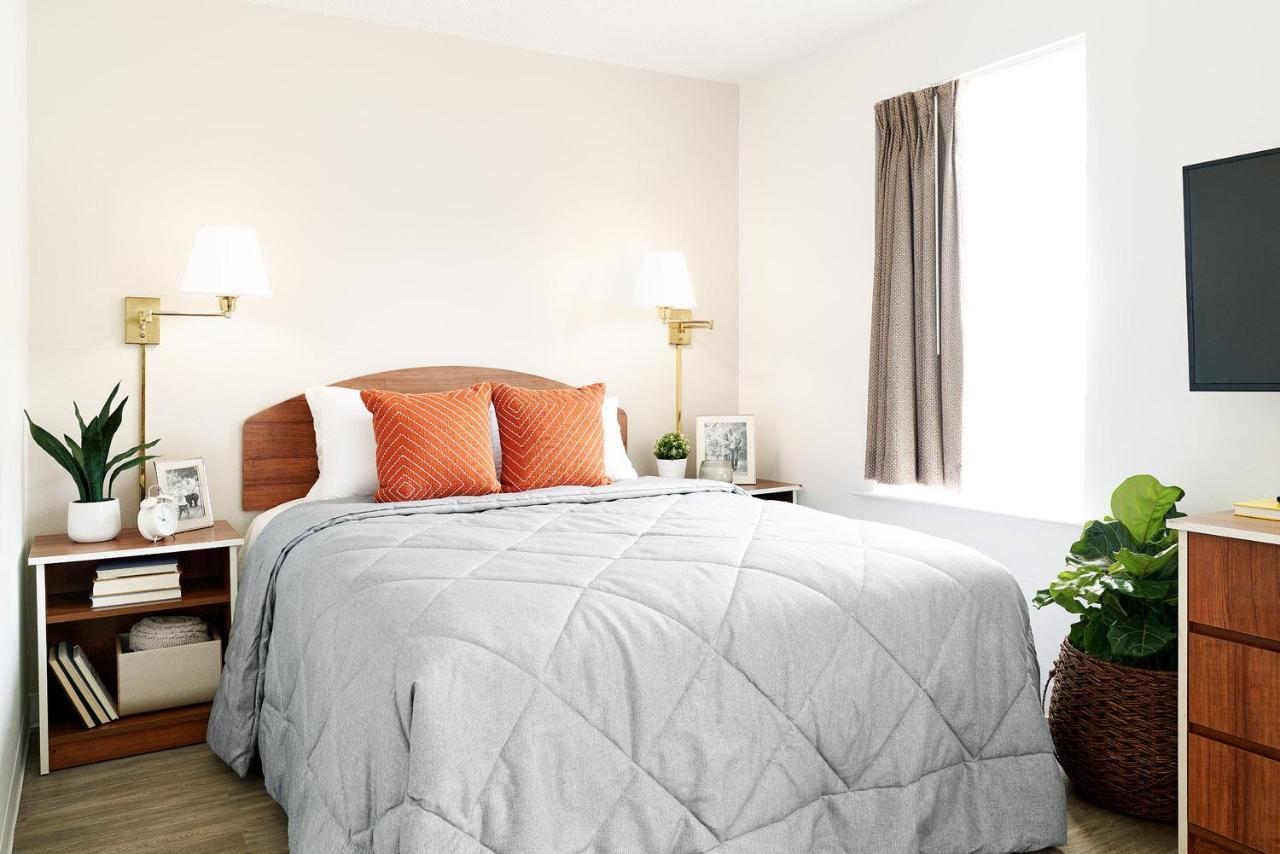 Intown Suites Extended Stay Columbus Oh - I-70E Hamilton Rd Exteriör bild